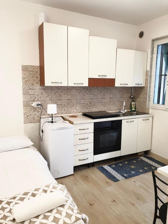 Mini Loft - Bari Centro - A Due Passi Dal Mare Exterior foto