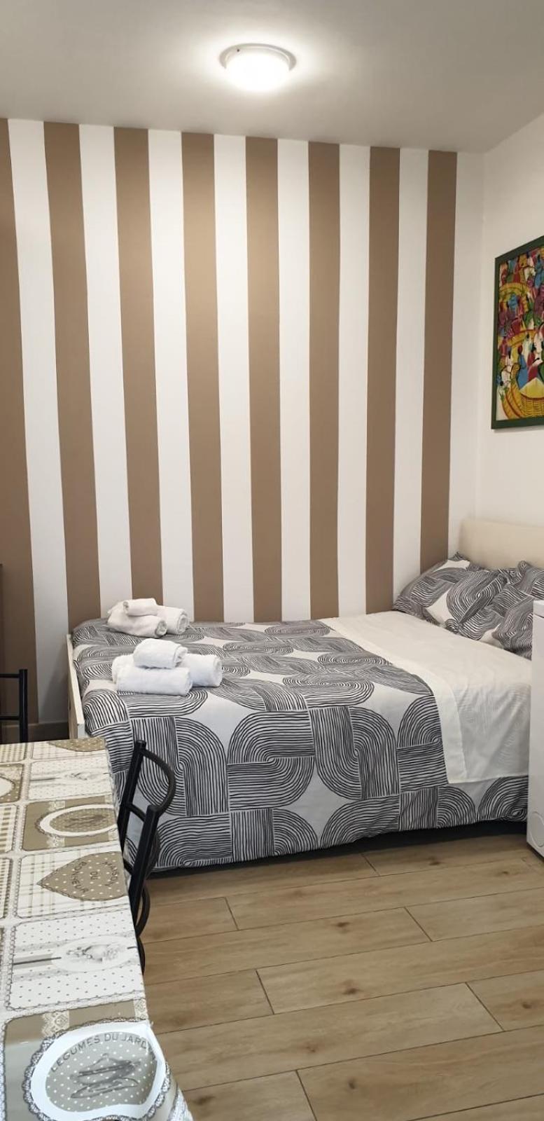 Mini Loft - Bari Centro - A Due Passi Dal Mare Exterior foto